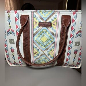 NWOT WAN & KELO Tote Western/Boho Aztec Print Large Zippered Canvas Tote